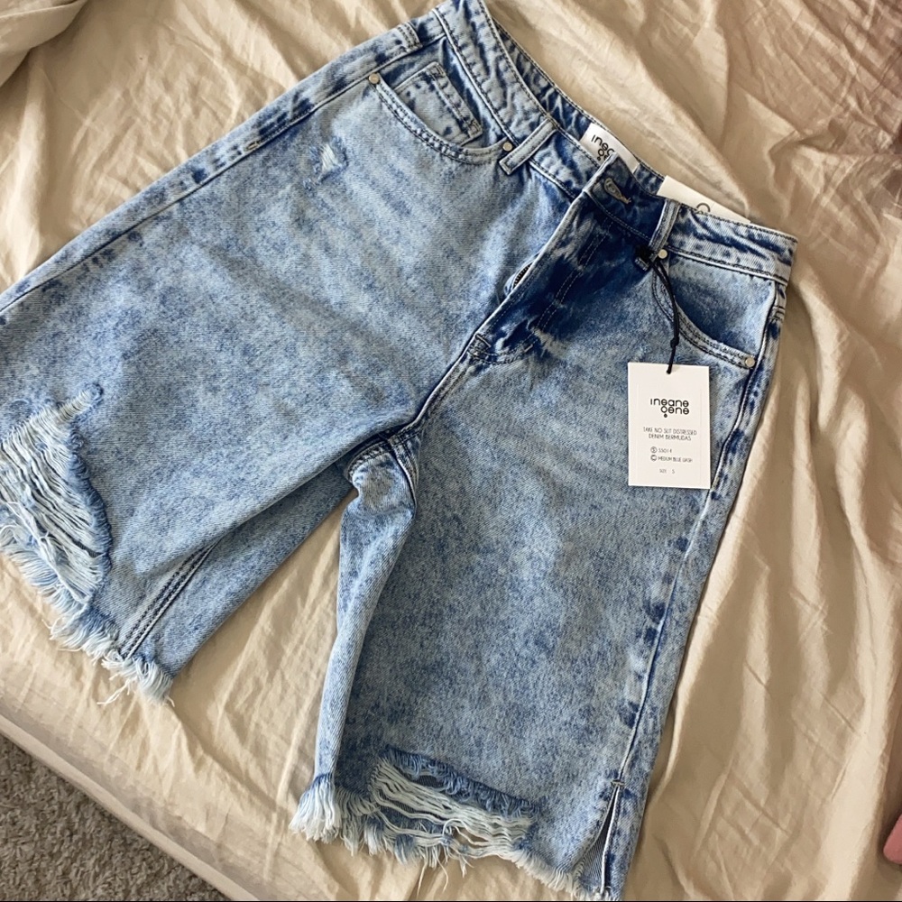 Fashion Nova Bermuda shorts